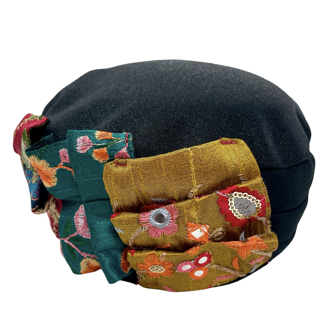 ברט קלאסי נוצות שחור צבעוני (7903258706096)