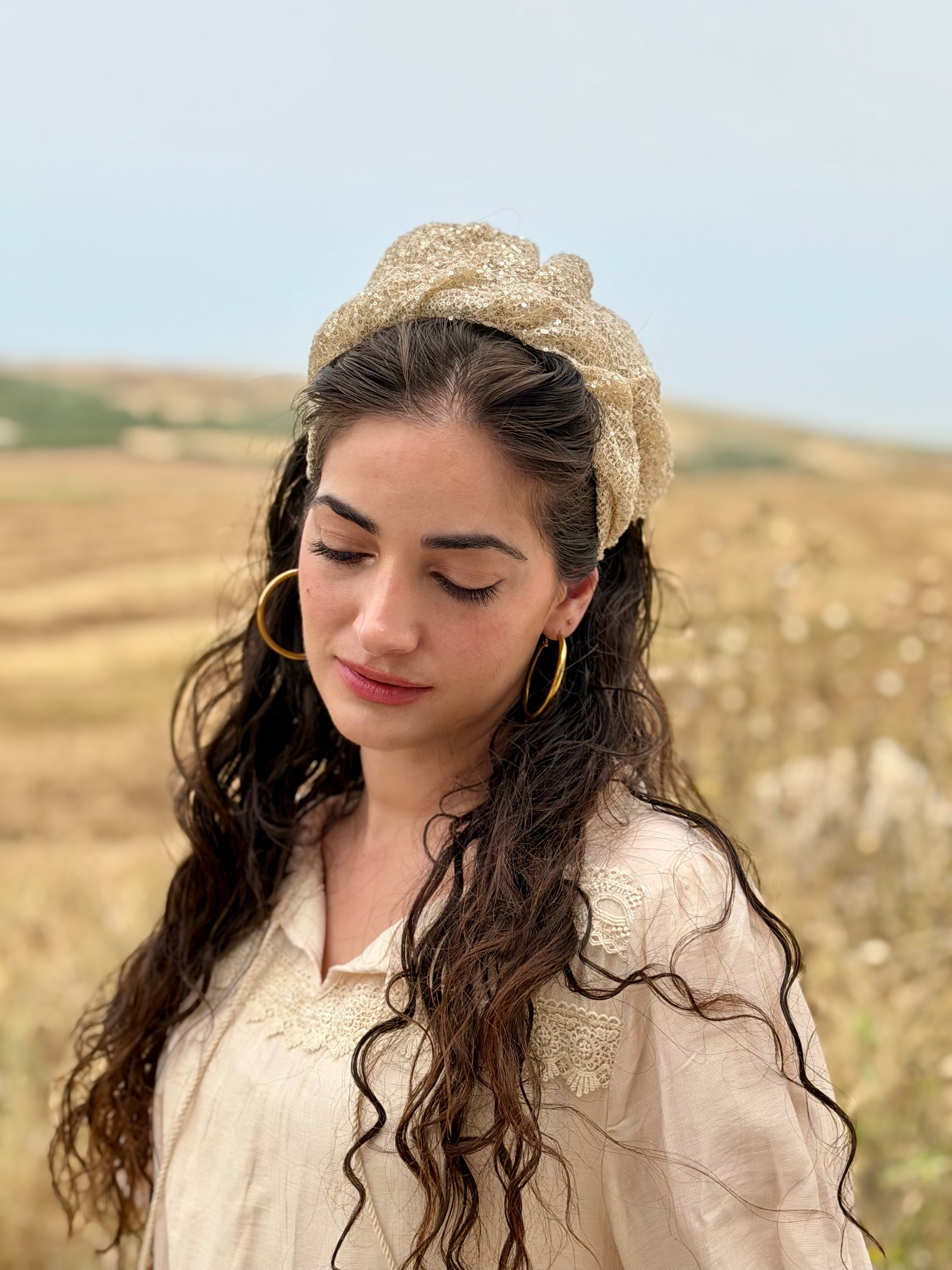 סרט סקוץ׳ מכווץ פייטים בז׳ זהב O2