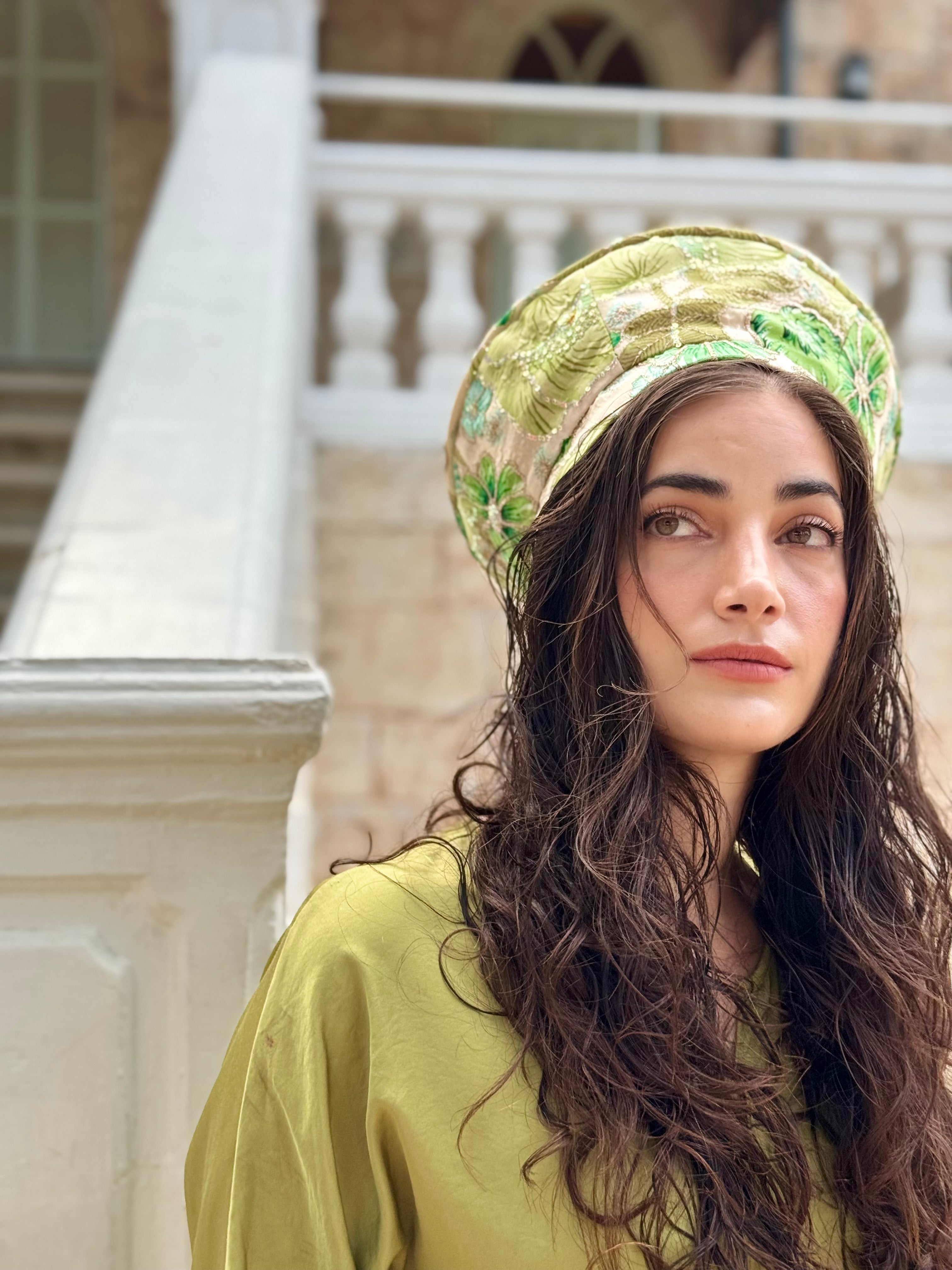 כובע שיק רקום פרחוני ירוק (7900036628656)