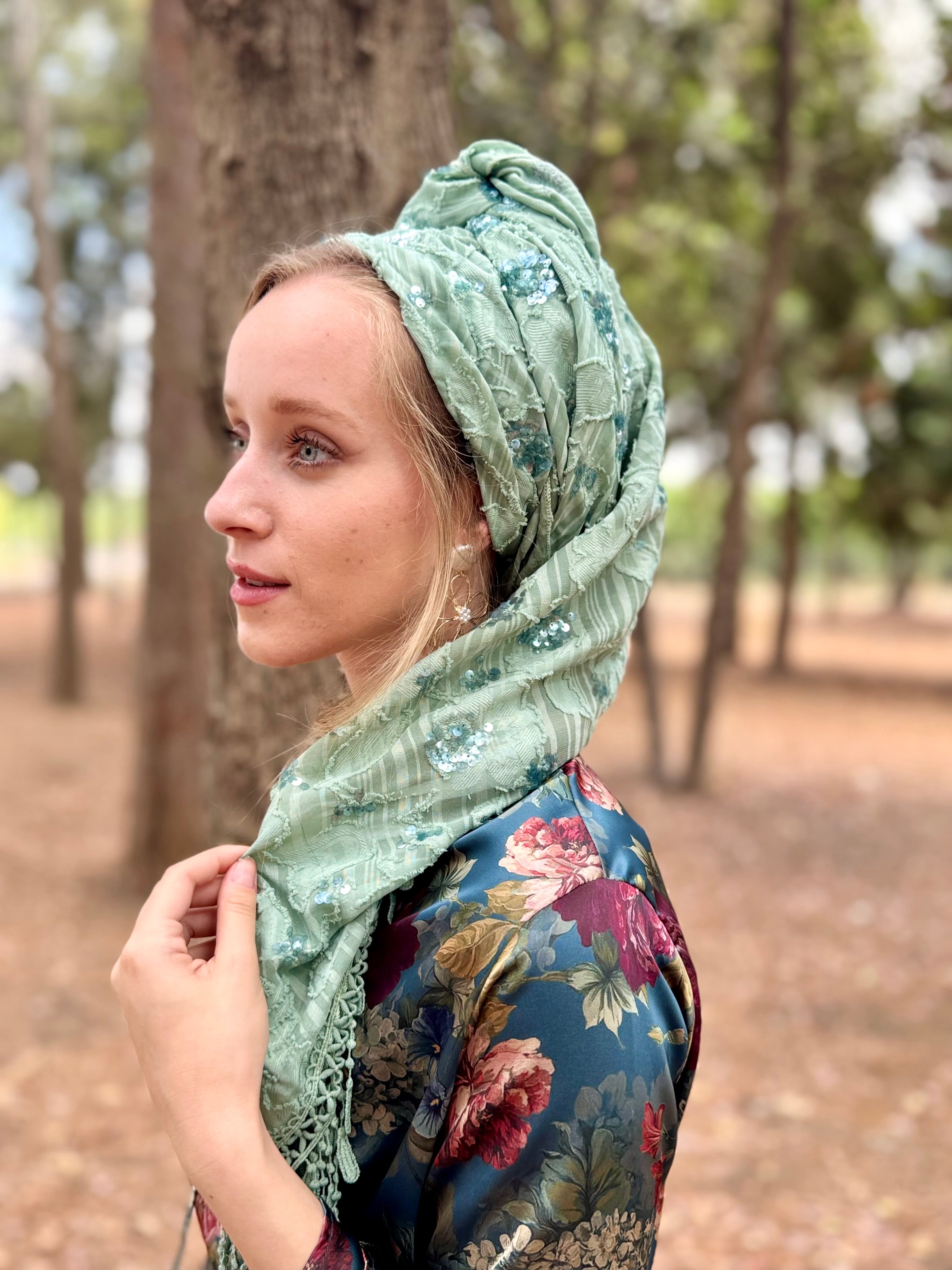 מטפחת ביוטי ירוקה משולש (7937001160880)