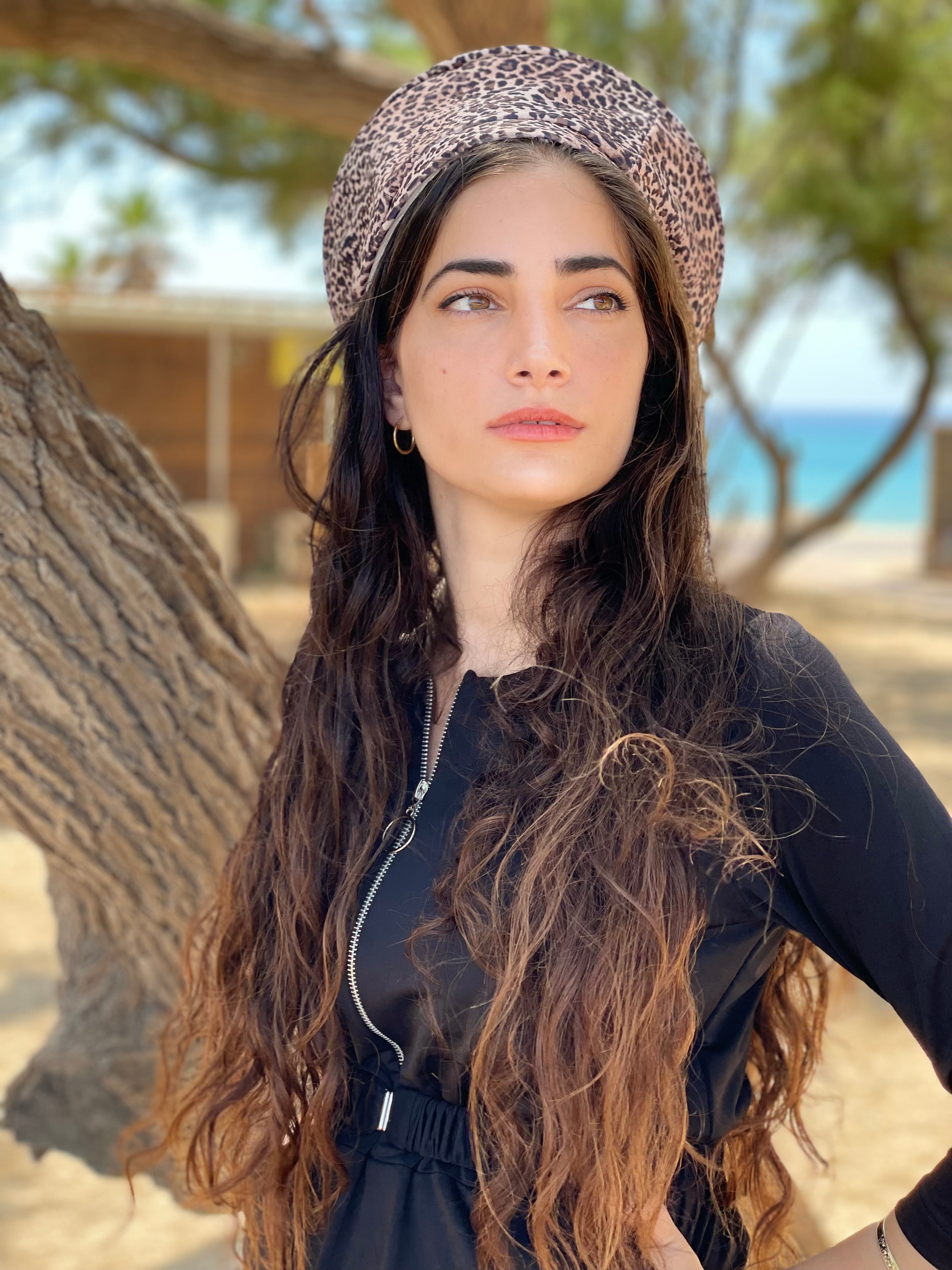 כובע שיק קומפורט בגד-ים מנומר