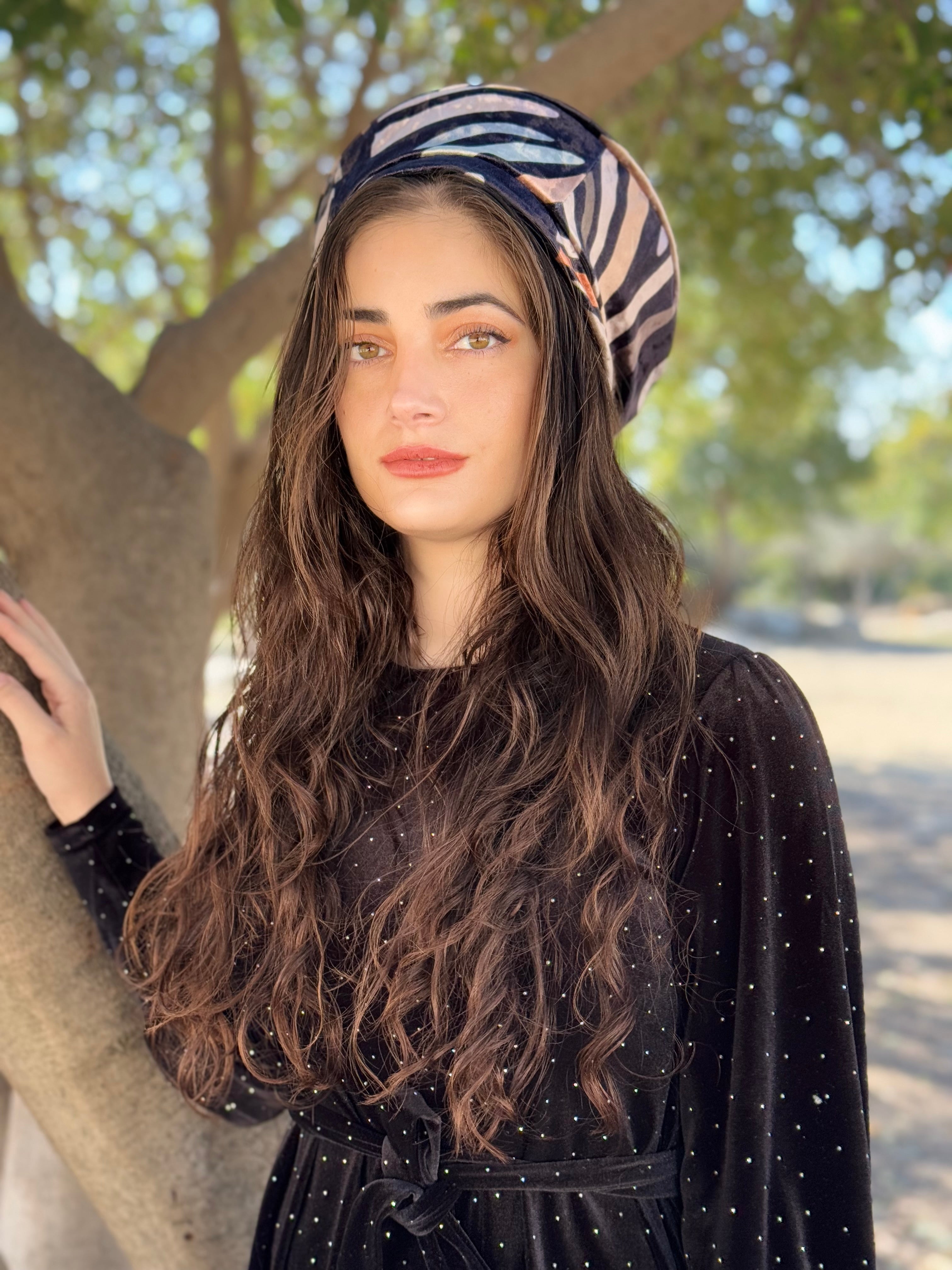  כובע שיק קומפורט קטיפה שחור מזובר (7766364455088)