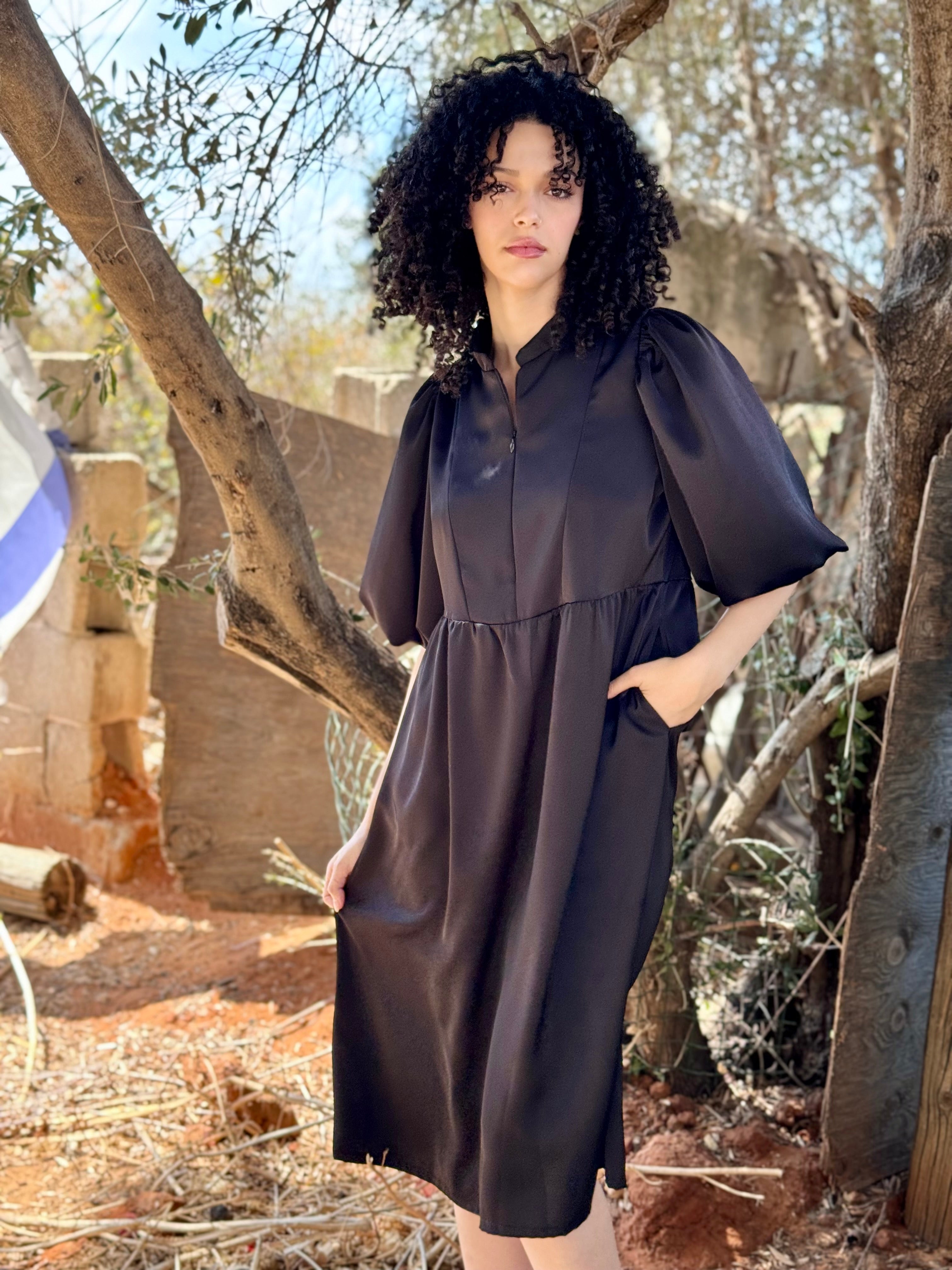 שמלת ליב סאטן שחור (7724906807472)