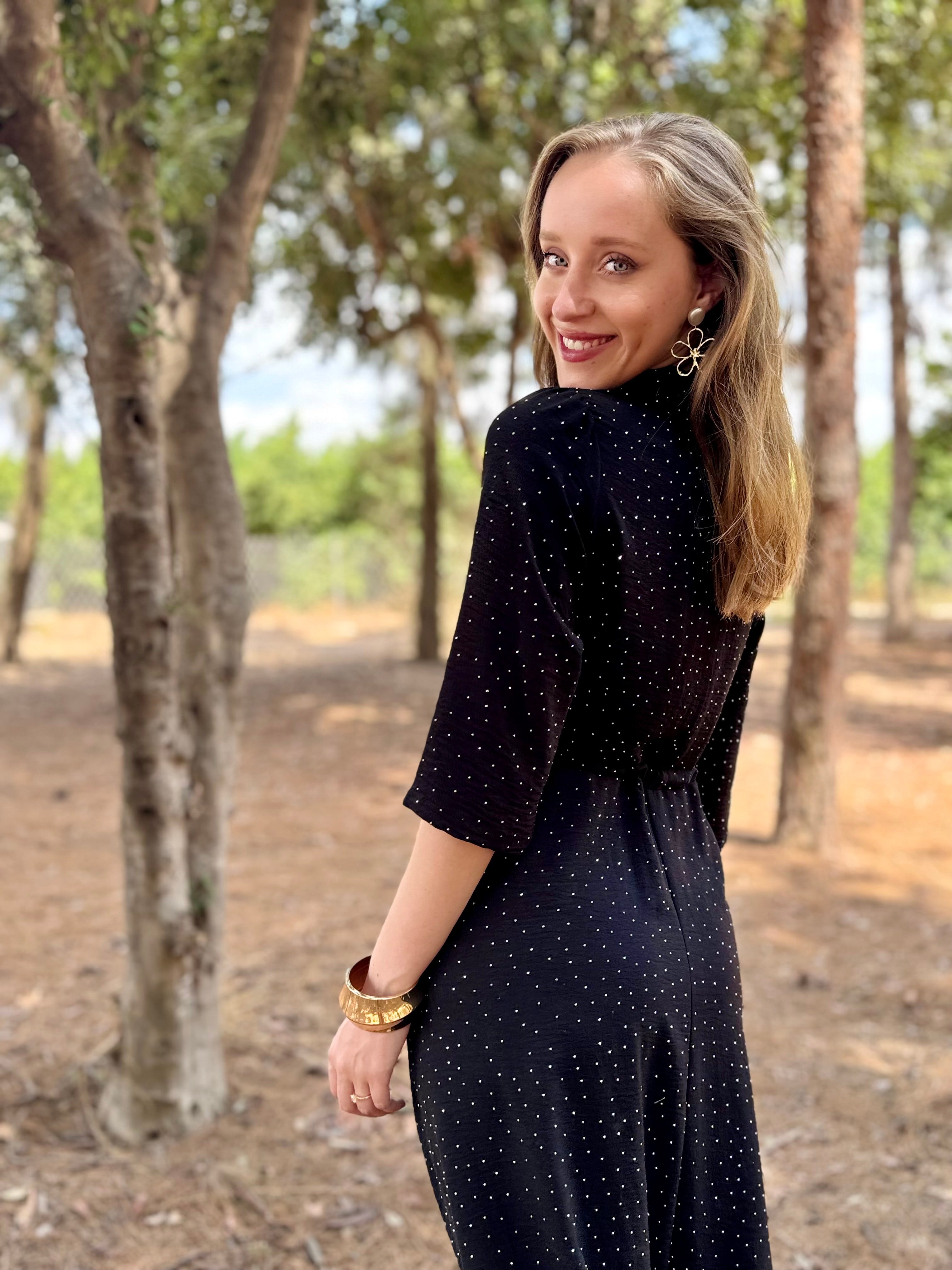 שמלת אריאנה שחורה משובצת אבנים (7939845685424)