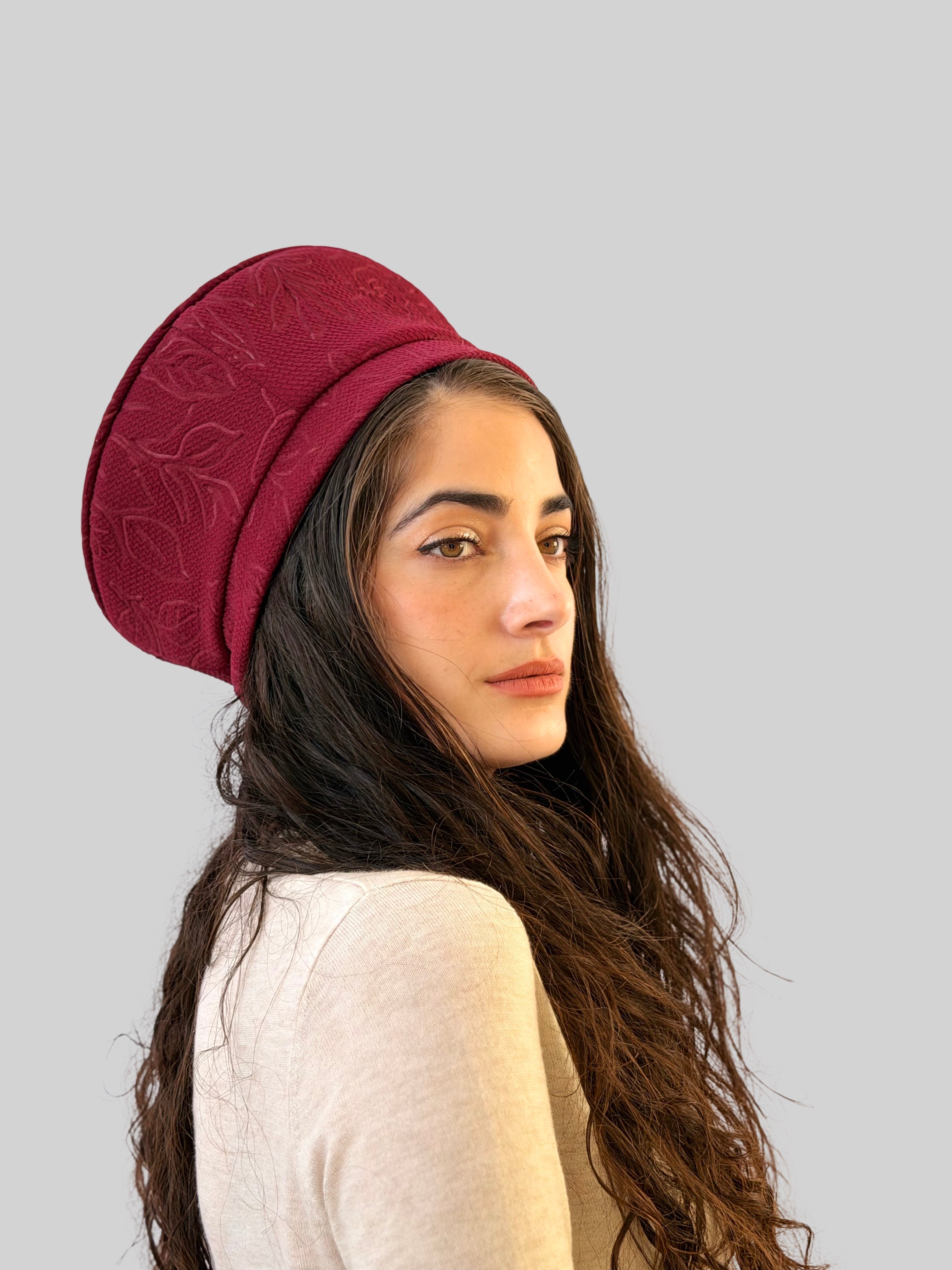 כובע שיק קומפורט פרחים בורדו