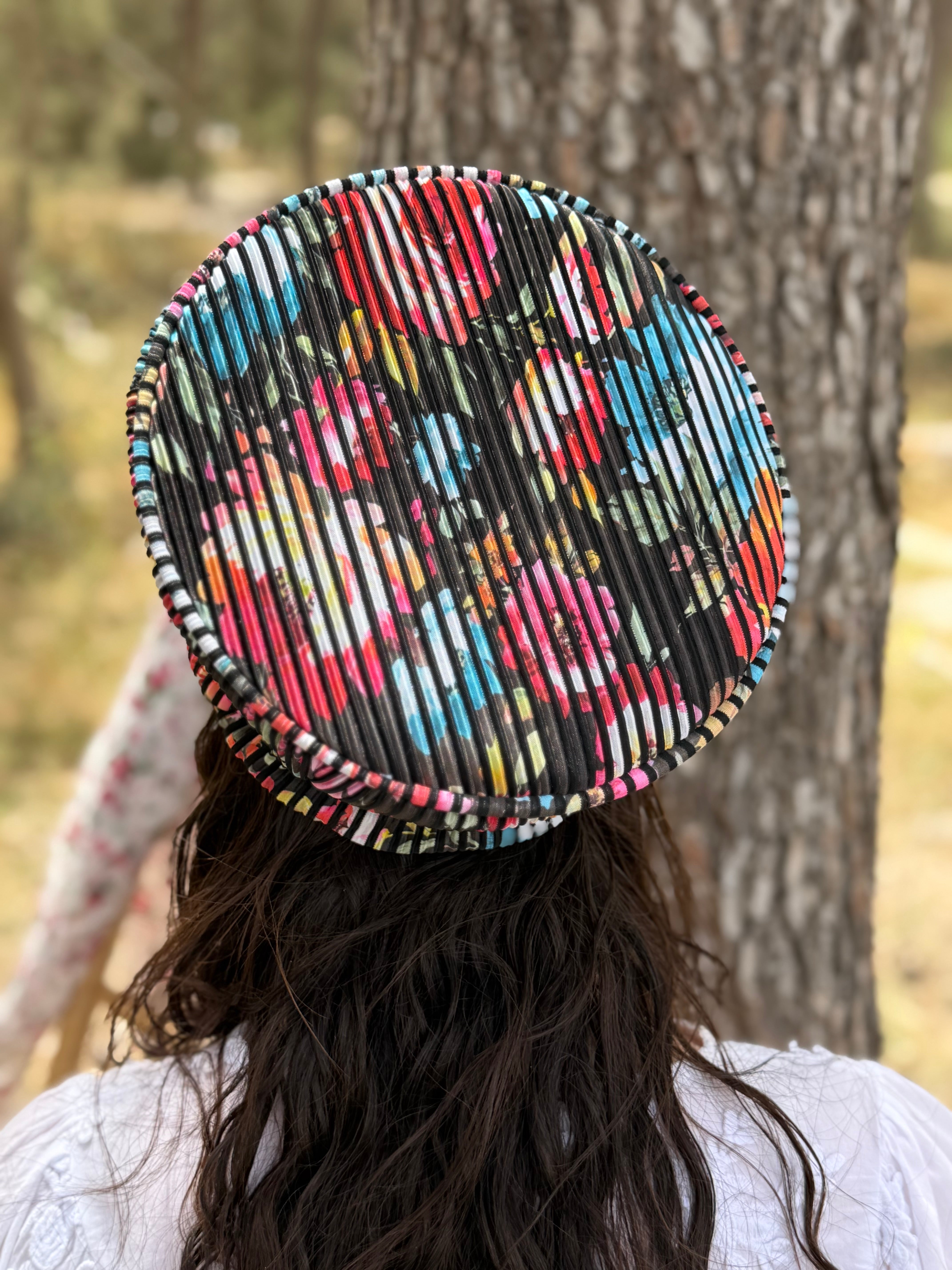 כובע שיק קומפורט פסים פרחוני
