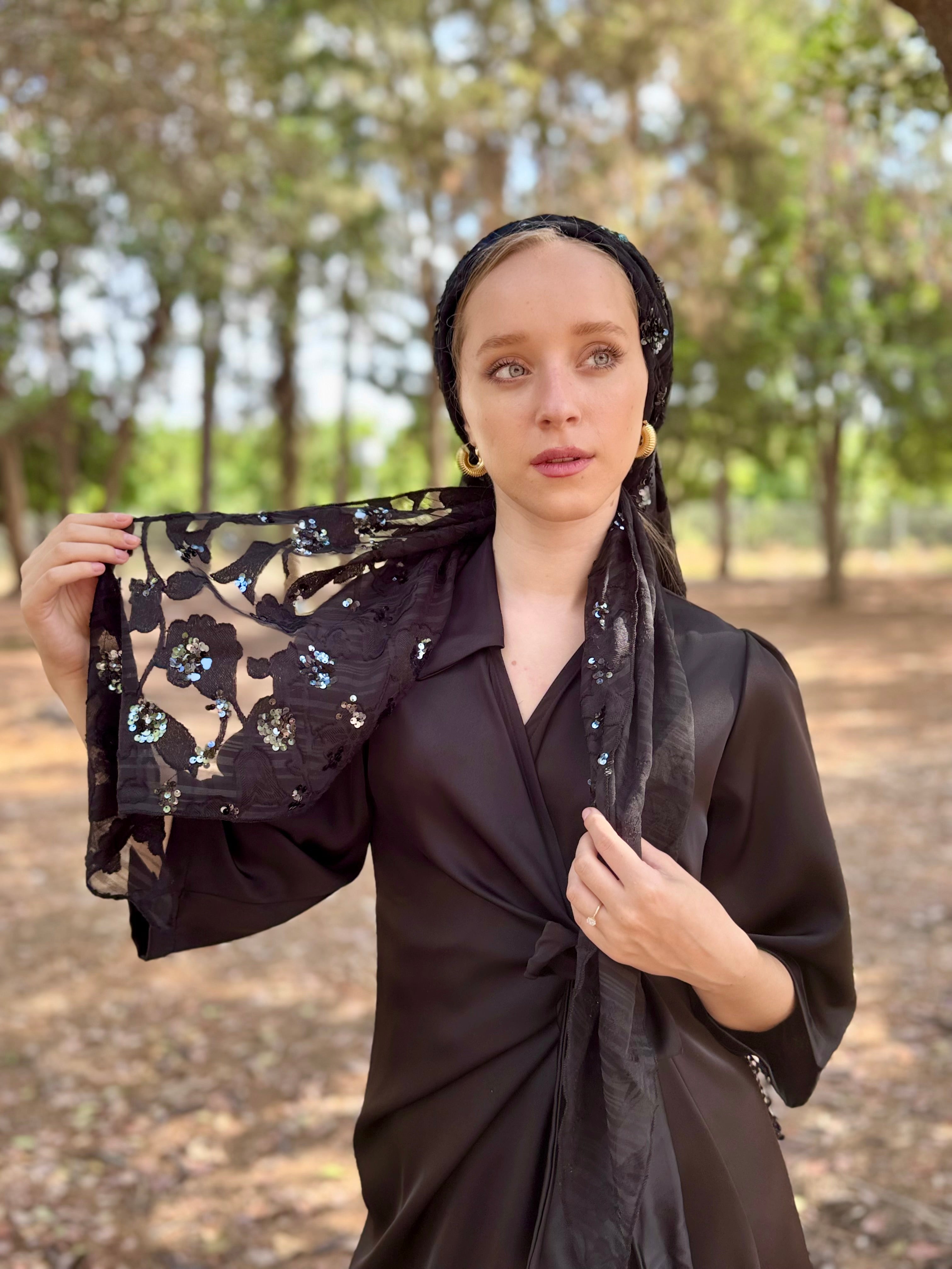 מטפחת ביוטי שחורה משולש (7937001259184)