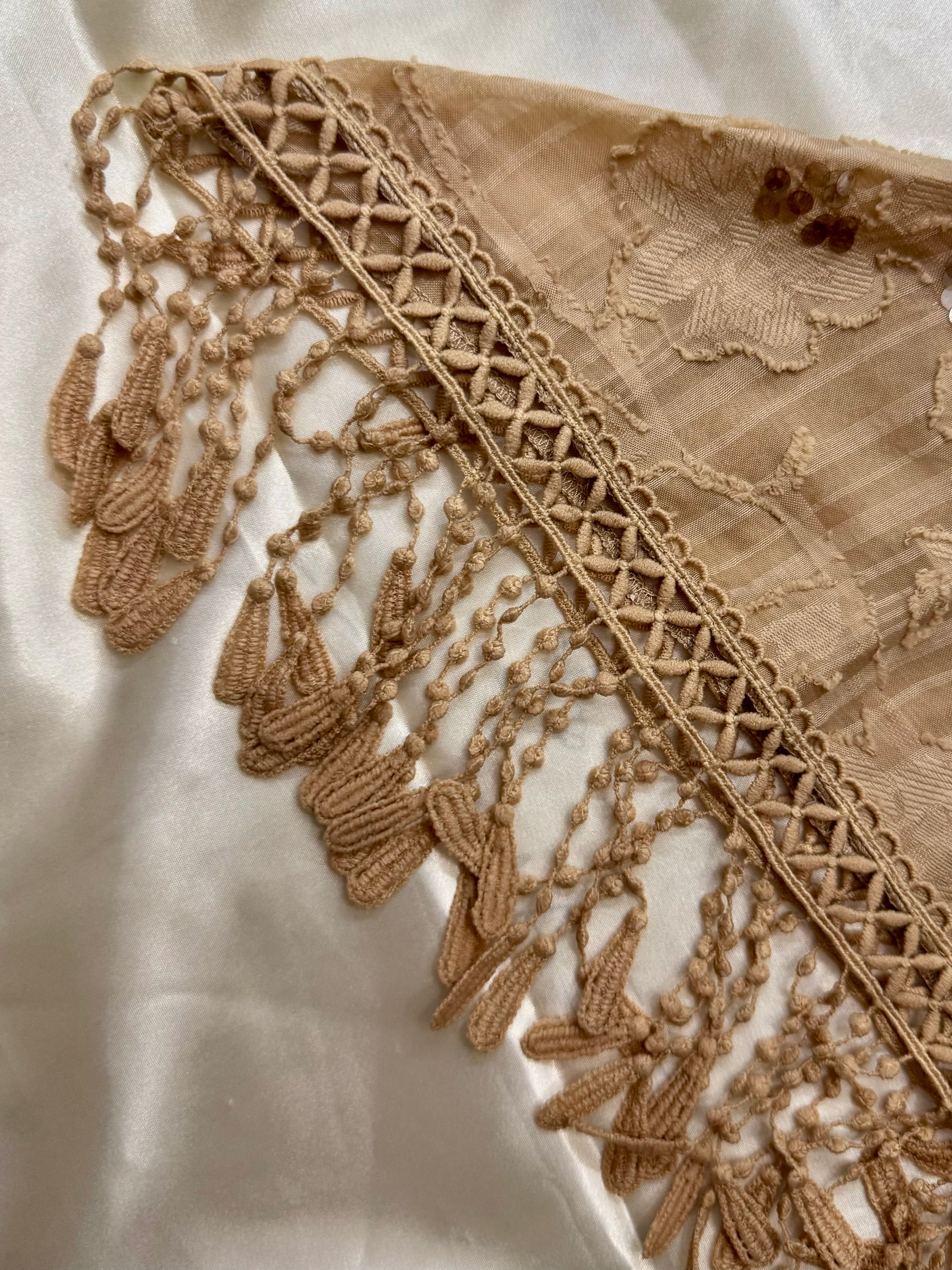 מטפחת ביוטי שמפניה משולש (7937001423024)