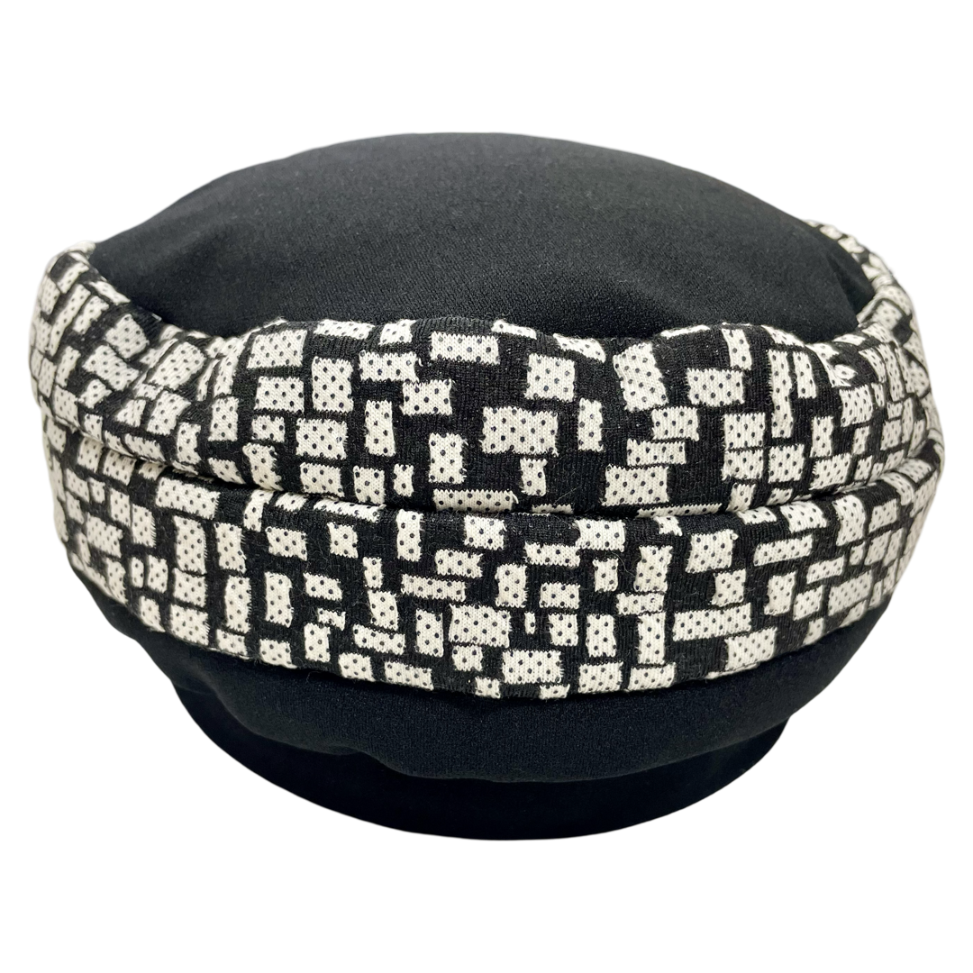 ברט קל פסים קוביות שחור לבן (7809354236080)