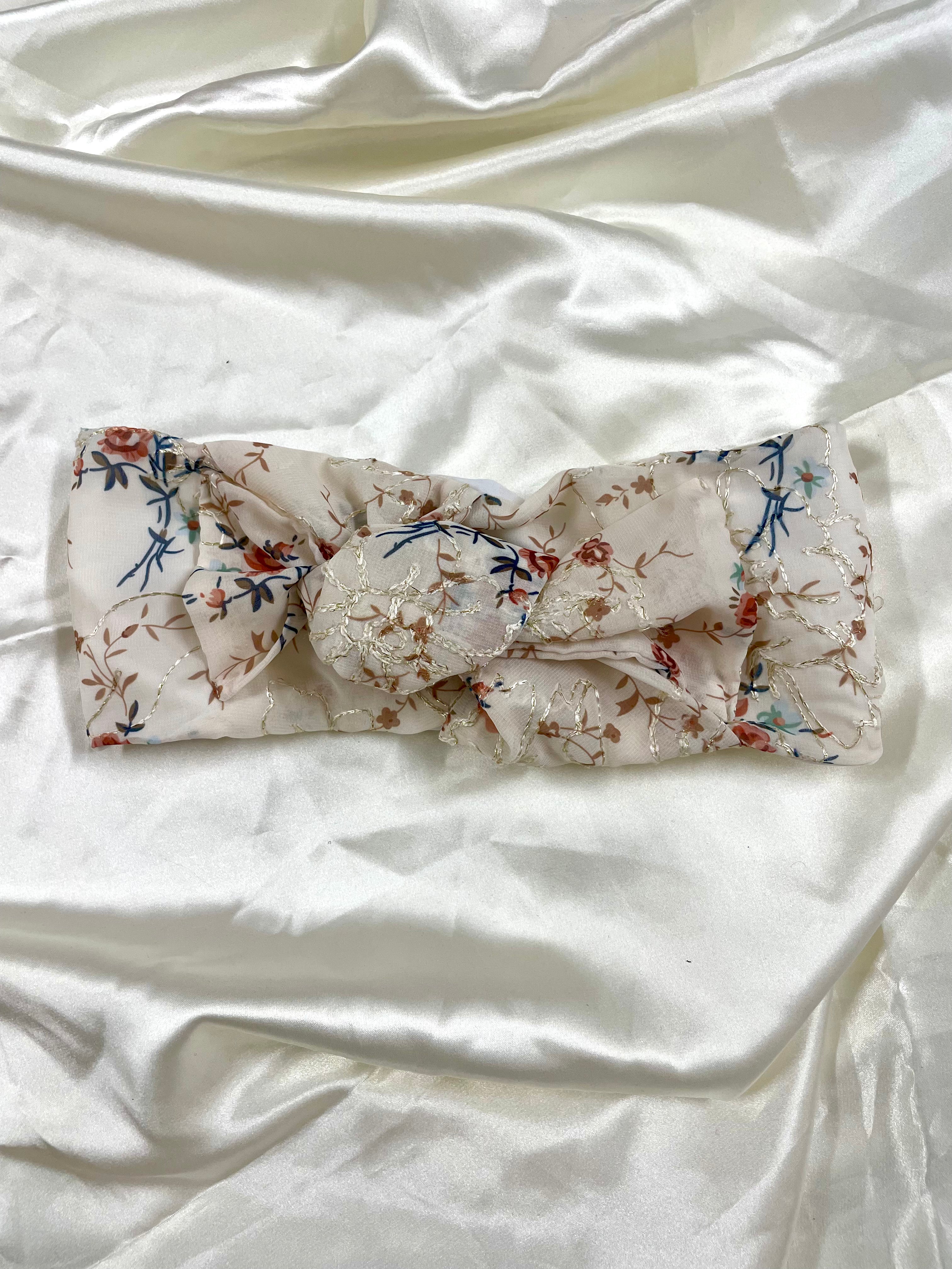 סרט סקוץ' קשור שיפון שמנת פרחוני F25 (7906738929840)