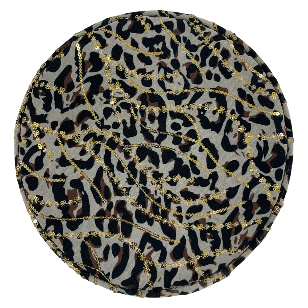 כובע שיק שיפון מנומר פייטים זהב