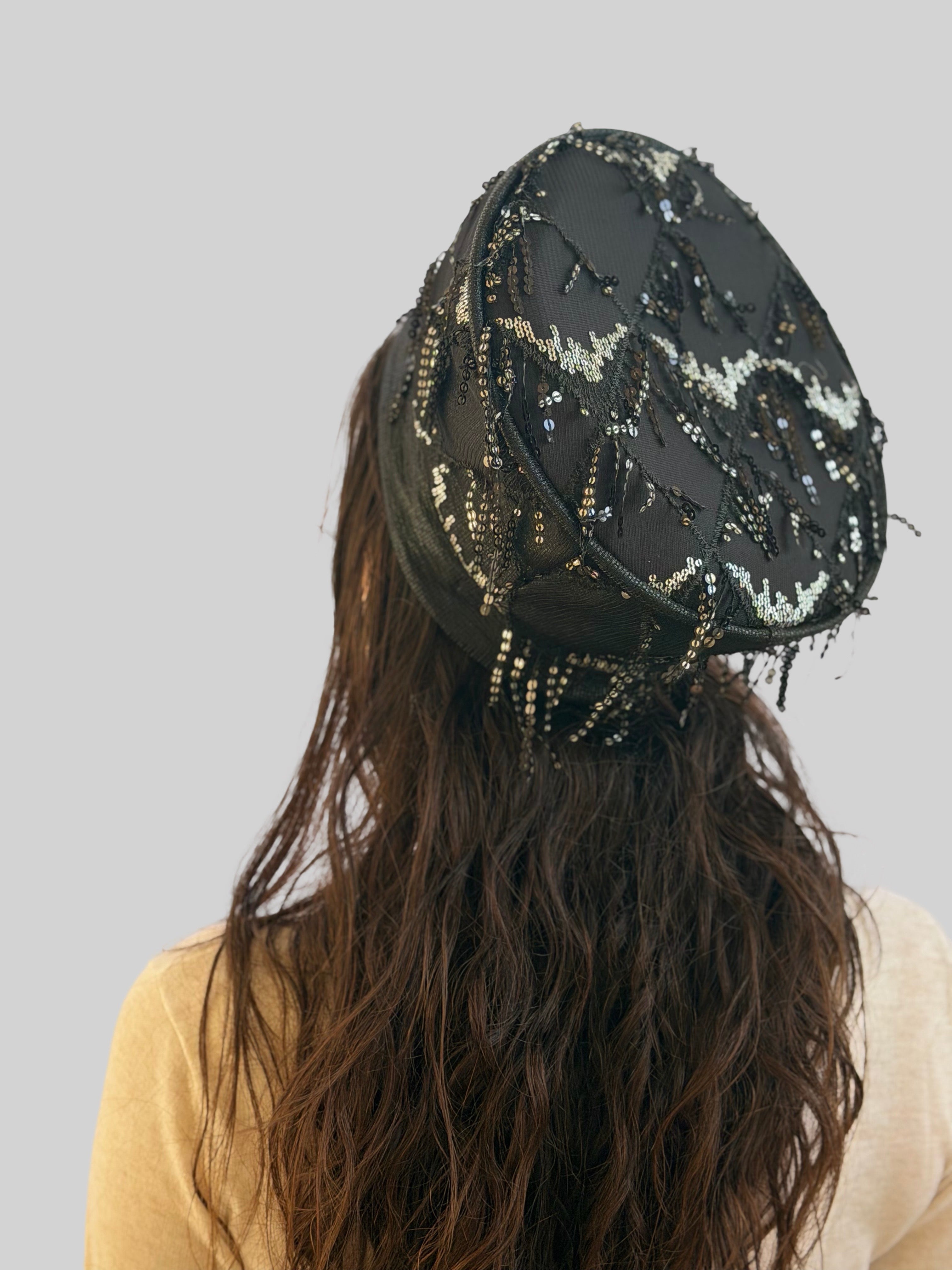 כובע שיק קומפורט פרנזים שחור כסוף