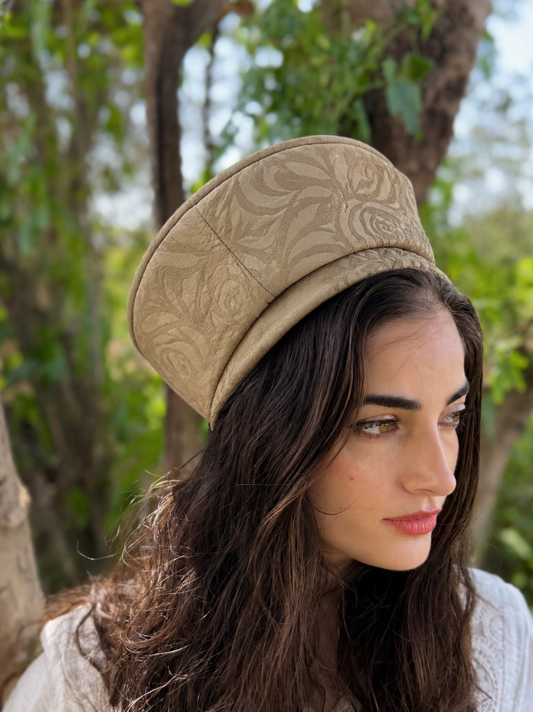 כובע שיק קומפורט פרחים בז׳