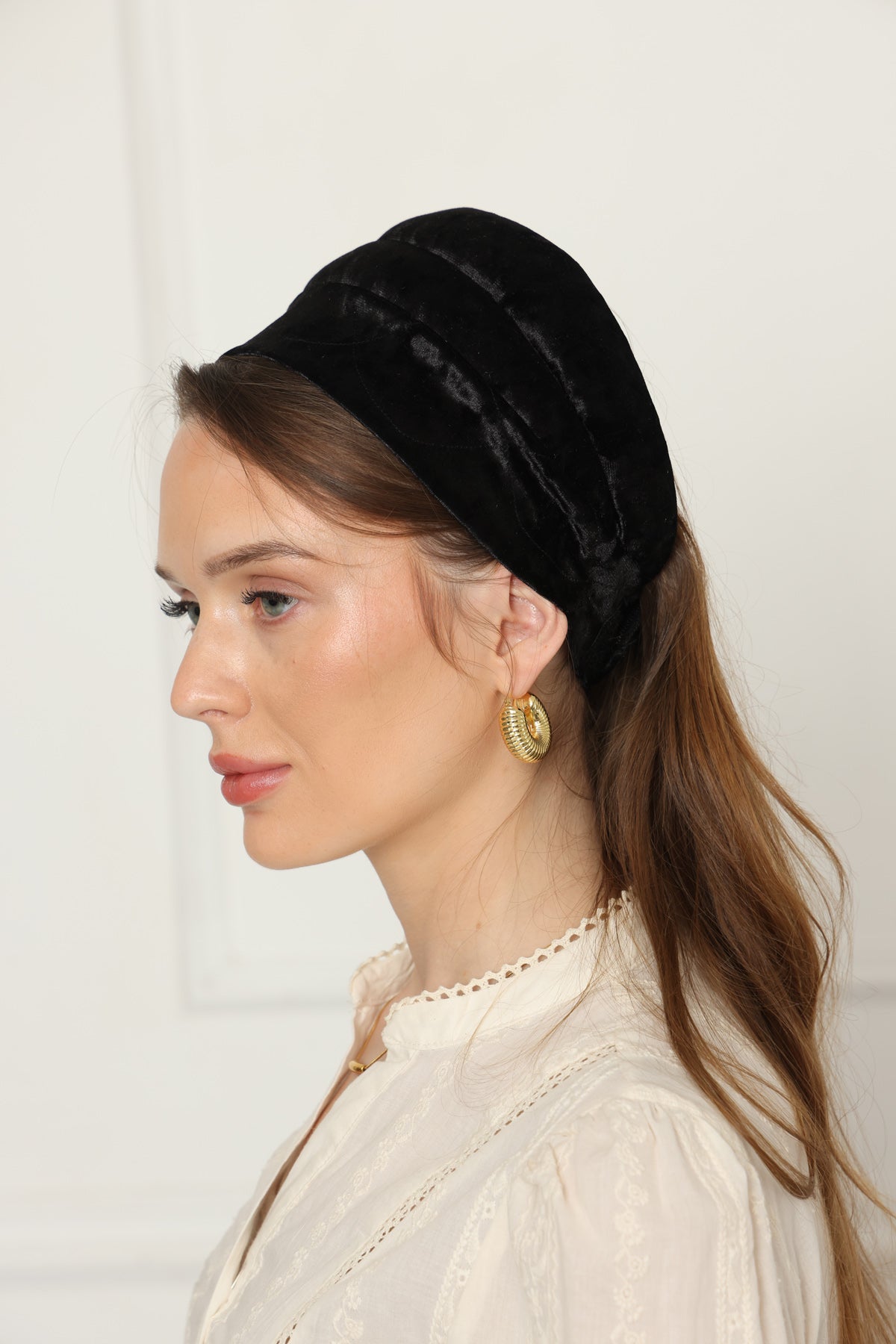 C2 בובי סקוץ' צר נפח כפול שחור