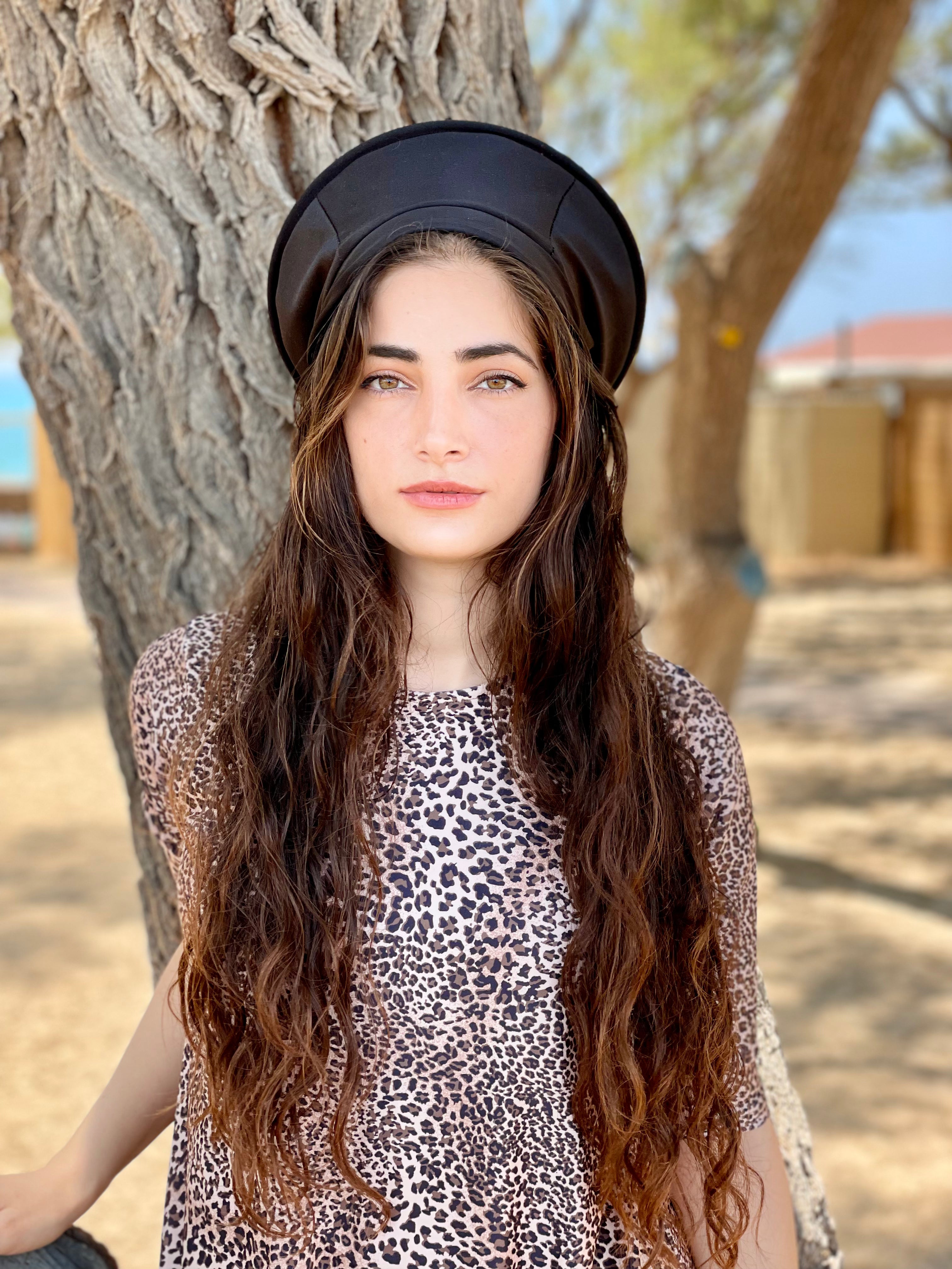 כובע שיק בגד ים שחור (7117385564336)