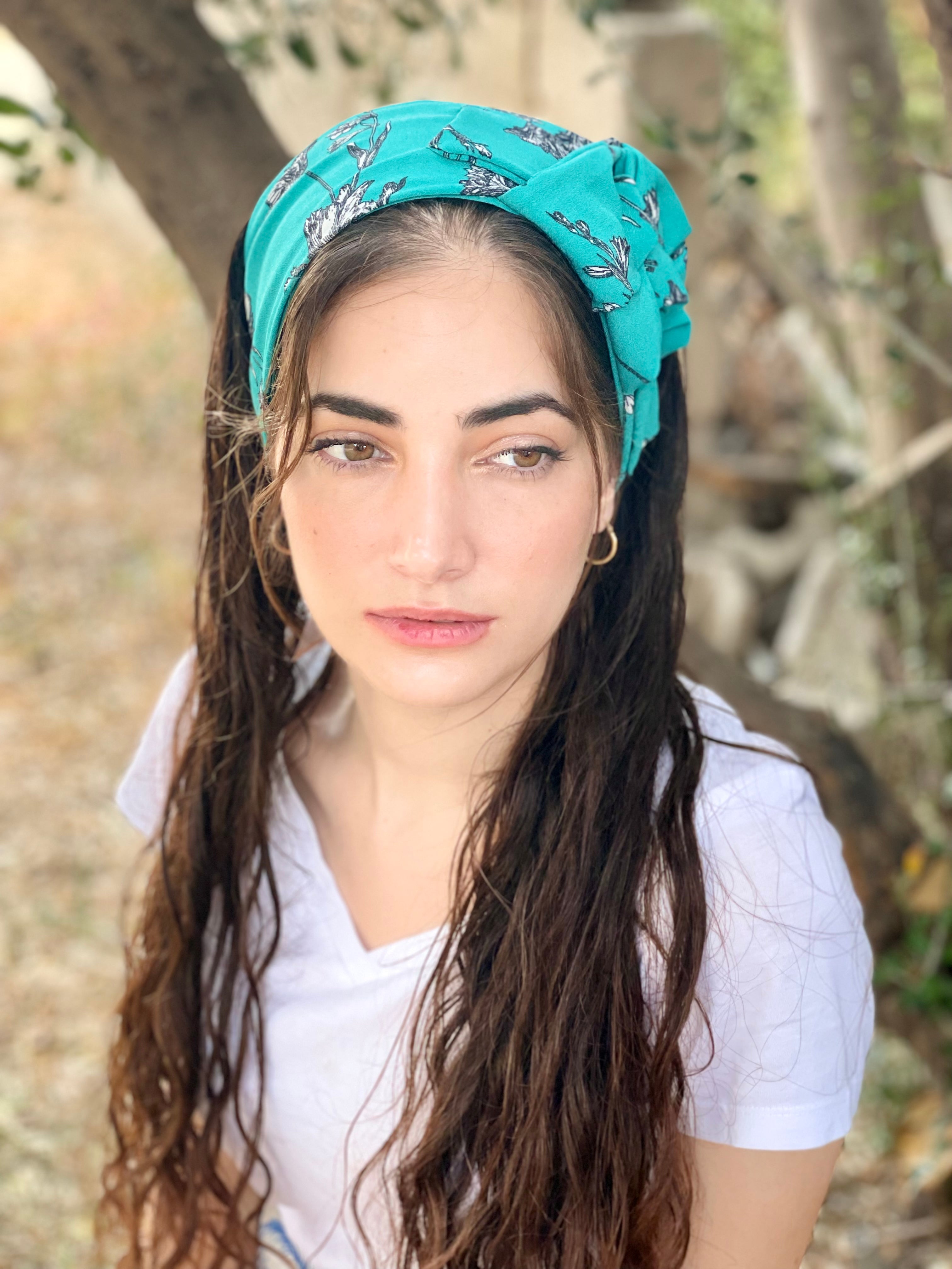 ⁨⁨⁨⁨⁨⁨⁨⁨⁨⁨סרט סקוץ׳ טורקיז פרחוני ⁩⁩⁩⁩⁩⁩⁩⁩⁩⁩ (7401084715184)