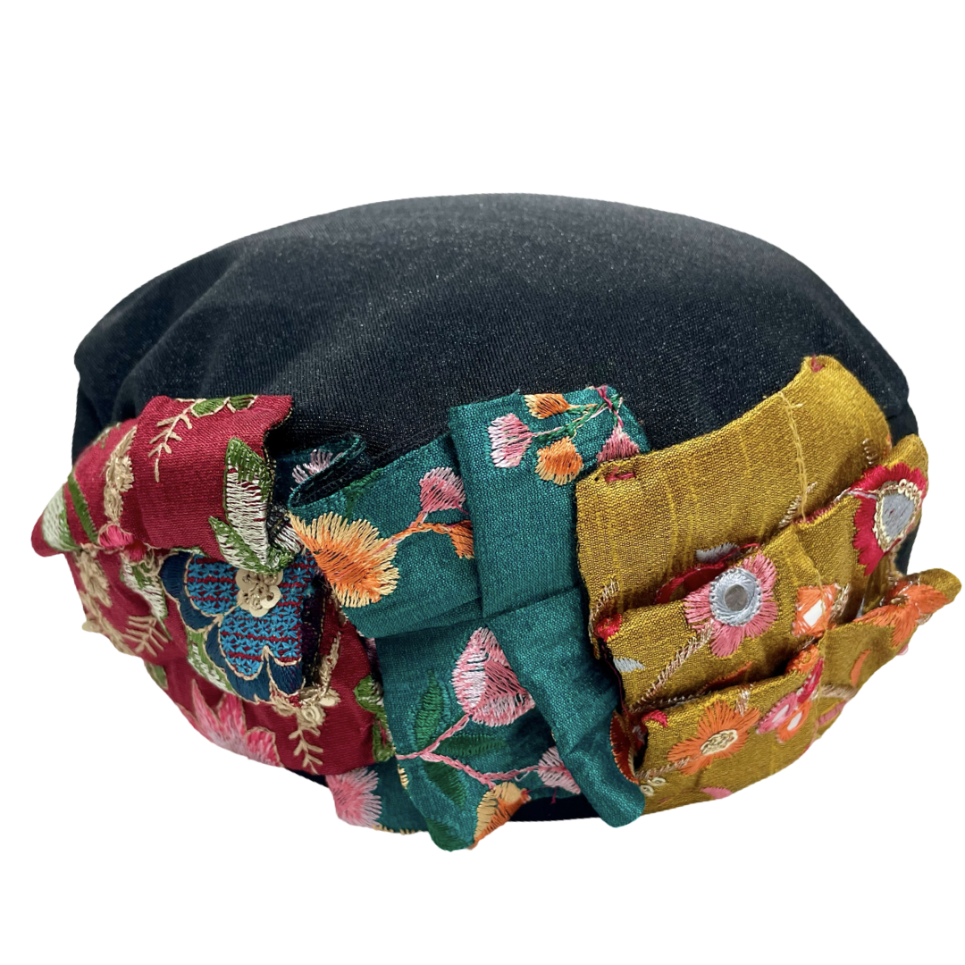 ⁨⁨ברט קלאסי נוצות שחור צבעוני (7903258706096)