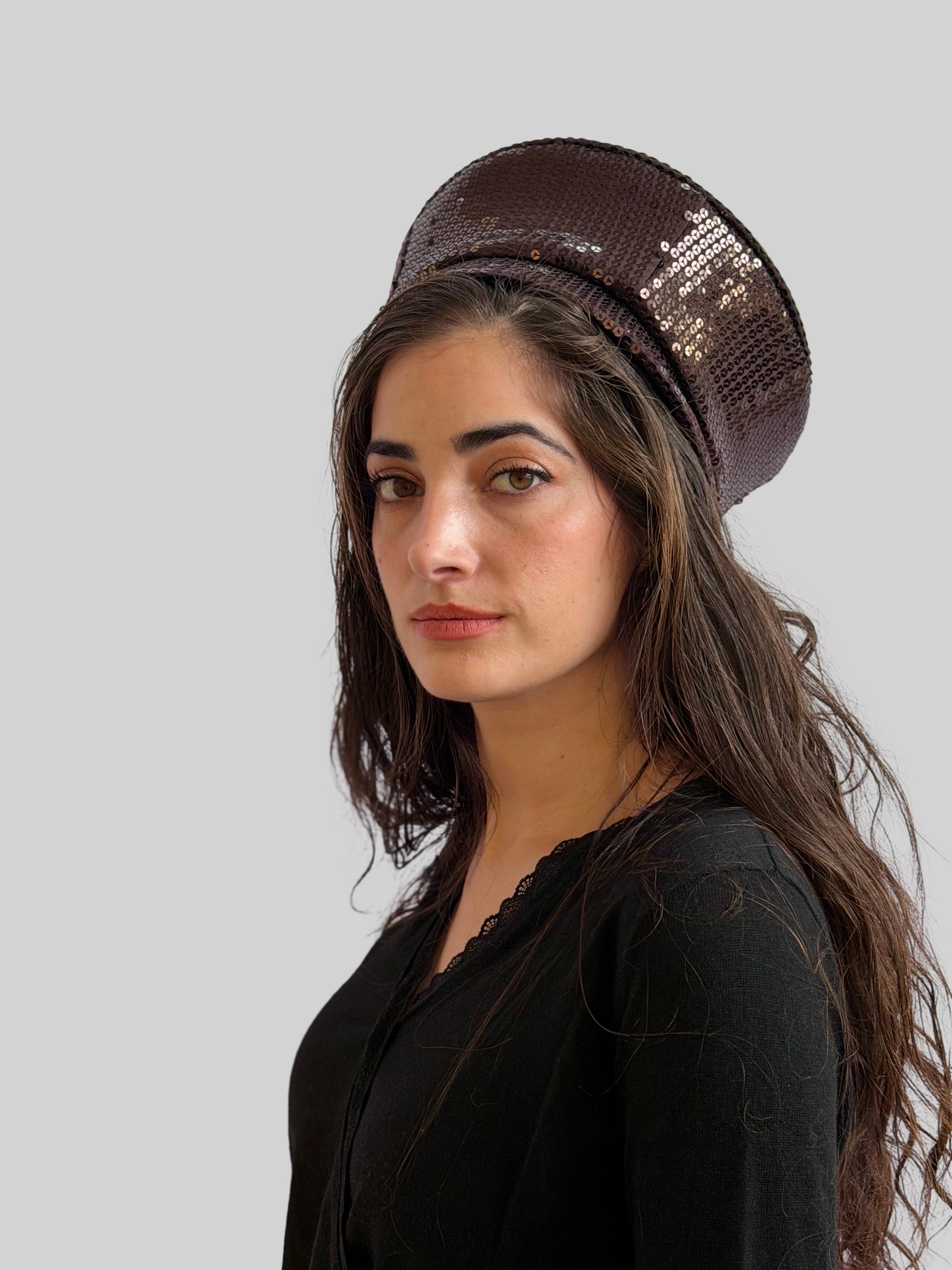 כובע שיק קומפורט פייטים חום