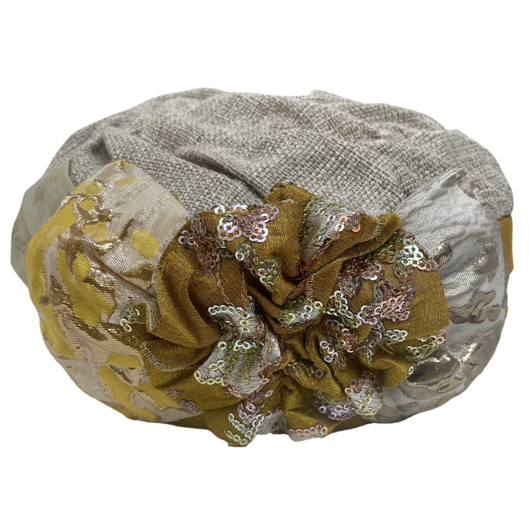 ⁨⁨⁨⁨⁨⁨⁨⁨⁨⁨⁨⁨⁨⁨⁨ברט מכווץ פרח בז׳ חרדל