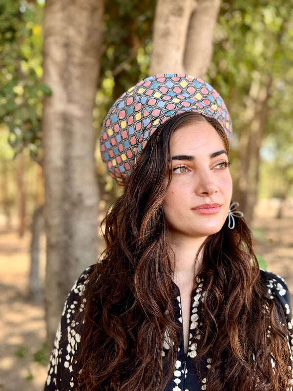 כובע שיק גובלן עיגולים צבעוניים (7900038693040)