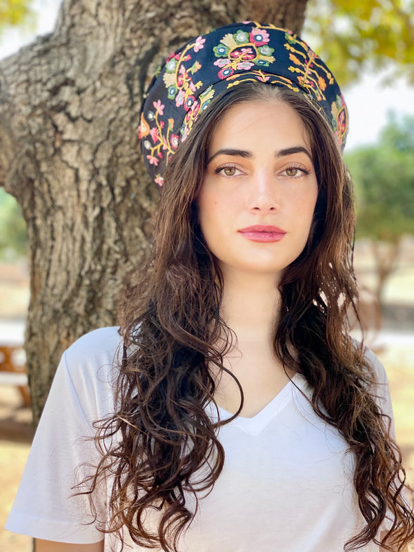 ⁨⁨⁨⁨⁨⁨⁨⁨⁨⁨⁨⁨⁨⁨כובע שיק רקום שחור צבעוני⁩⁩⁩⁩⁩⁩⁩⁩⁩⁩⁩⁩⁩⁩ (7711343313072)