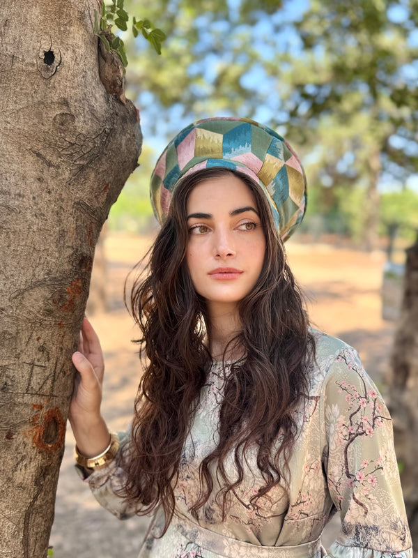 כובע שיק מעויינים ירוק ורוד (7900041314480)