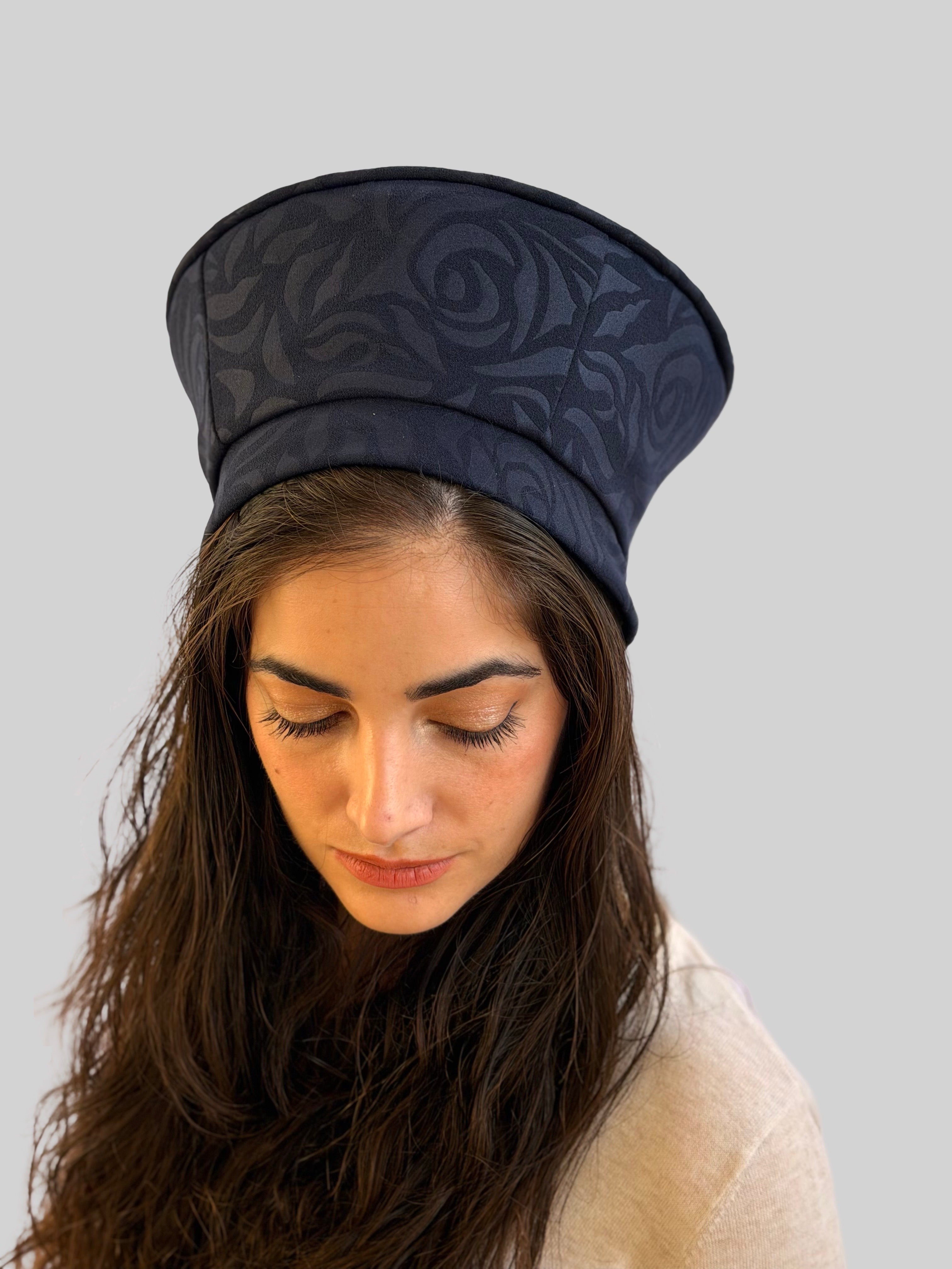 כובע שיק קומפורט פרחים כחול נייבי