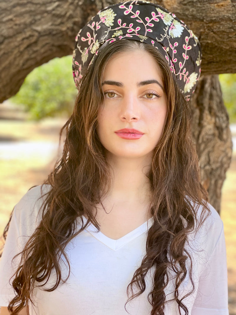 ⁨⁨⁨⁨⁨⁨⁨⁨⁨⁨⁨⁨⁨⁨כובע שיק רקום שחור פוקסיה⁩⁩⁩⁩⁩⁩⁩⁩⁩⁩⁩⁩⁩⁩ (7716249108656)