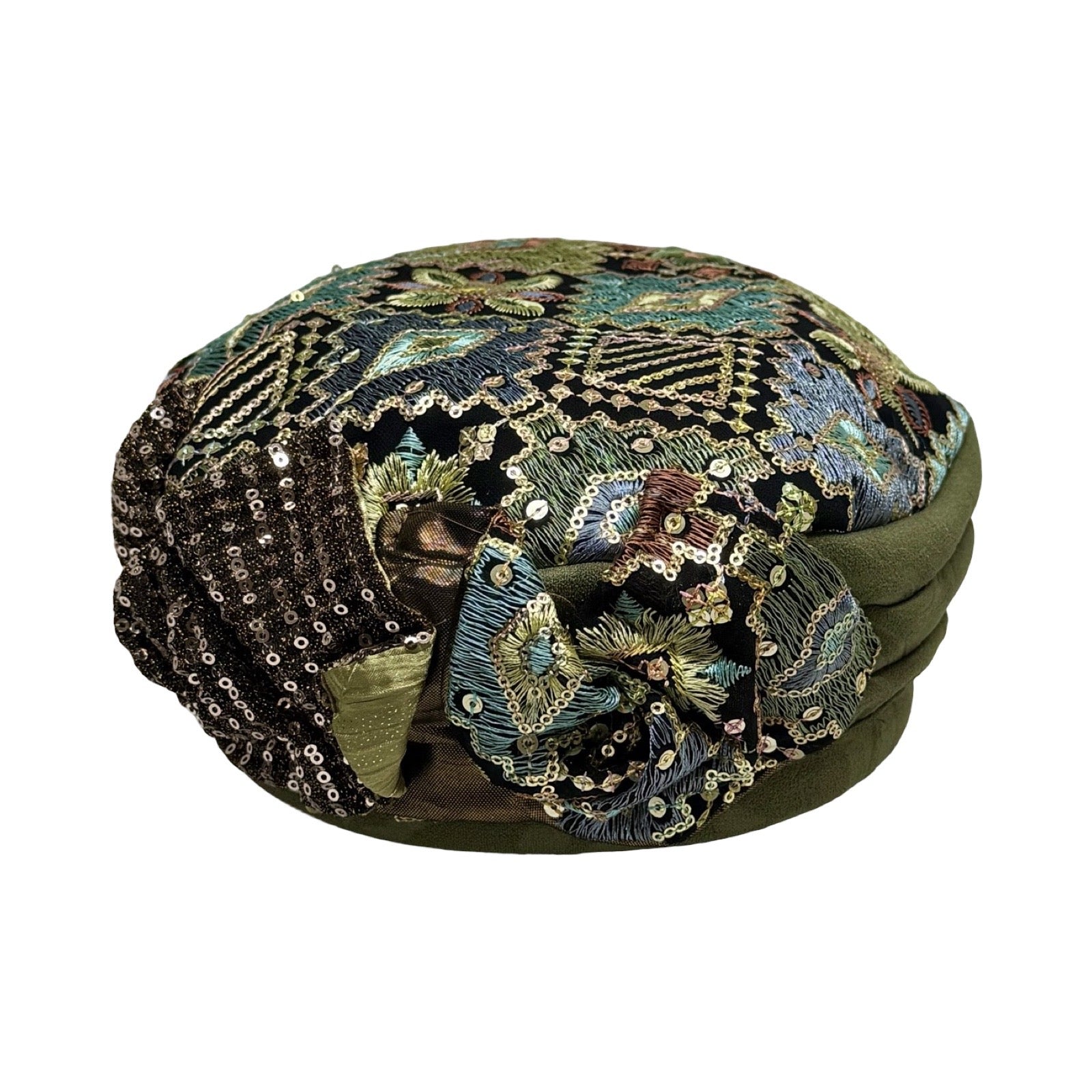 ברט קלאסי מקופלת רקום זהב ירוק