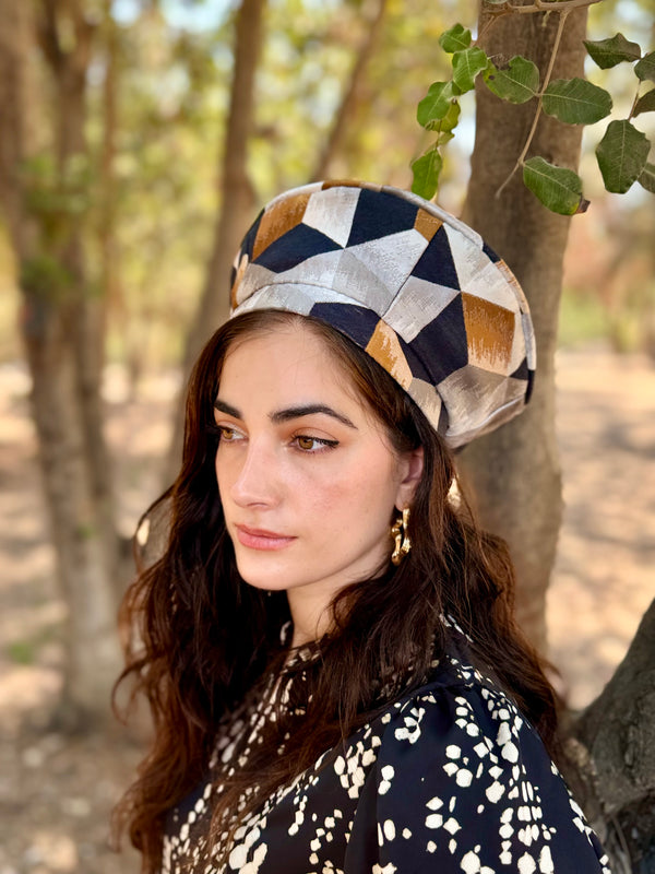 כובע שיק מעויינים קאמל אפור (7900037906608)