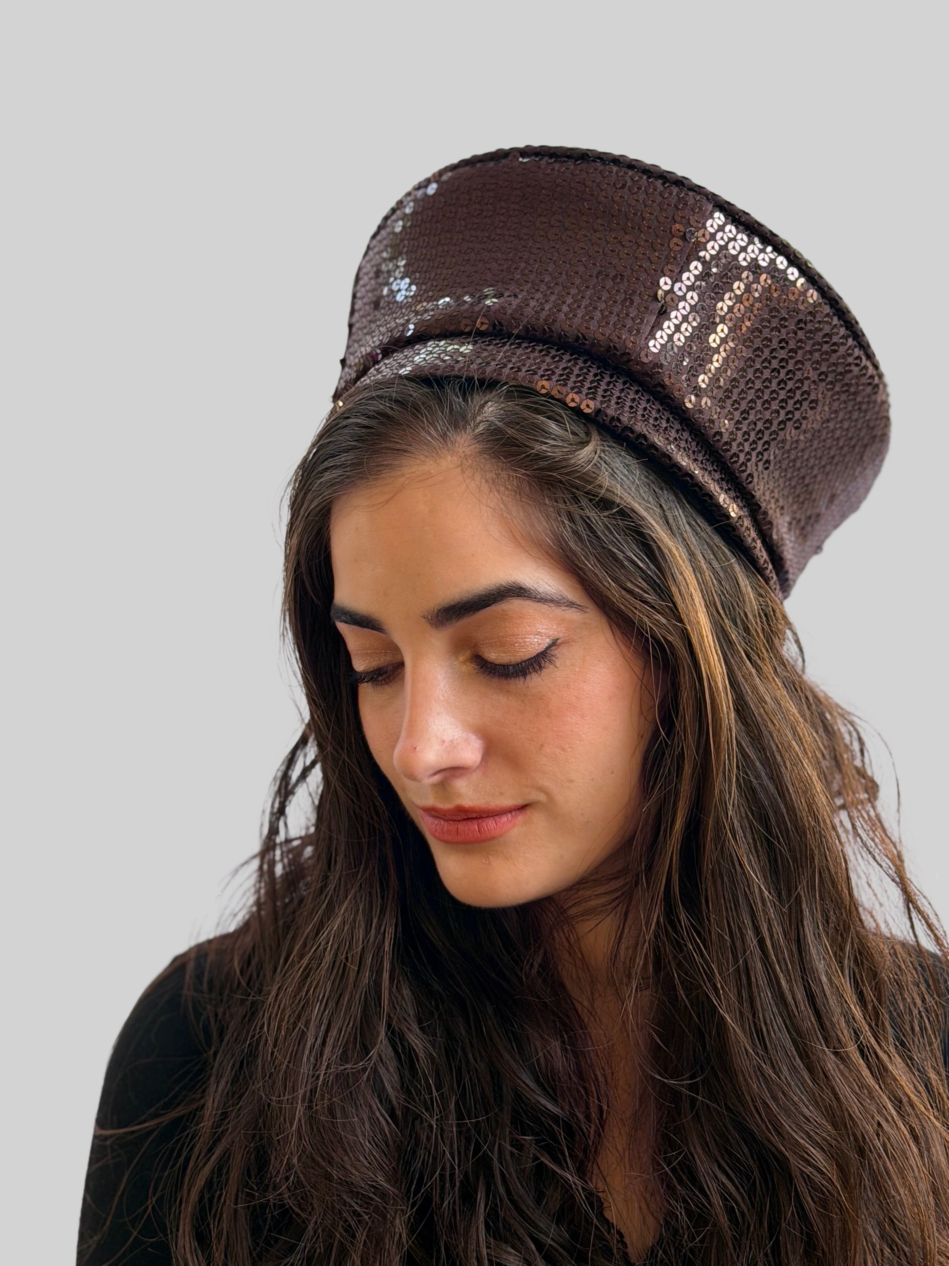 כובע שיק קומפורט פייטים חום