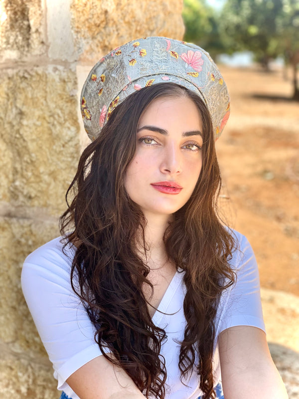 ⁨⁨⁨⁨⁨⁨⁨⁨⁨⁨⁨⁨⁨⁨כובע שיק רקום אפור⁩⁩⁩⁩⁩⁩⁩⁩⁩⁩⁩⁩⁩⁩ (7711348588720) (7711349571760)