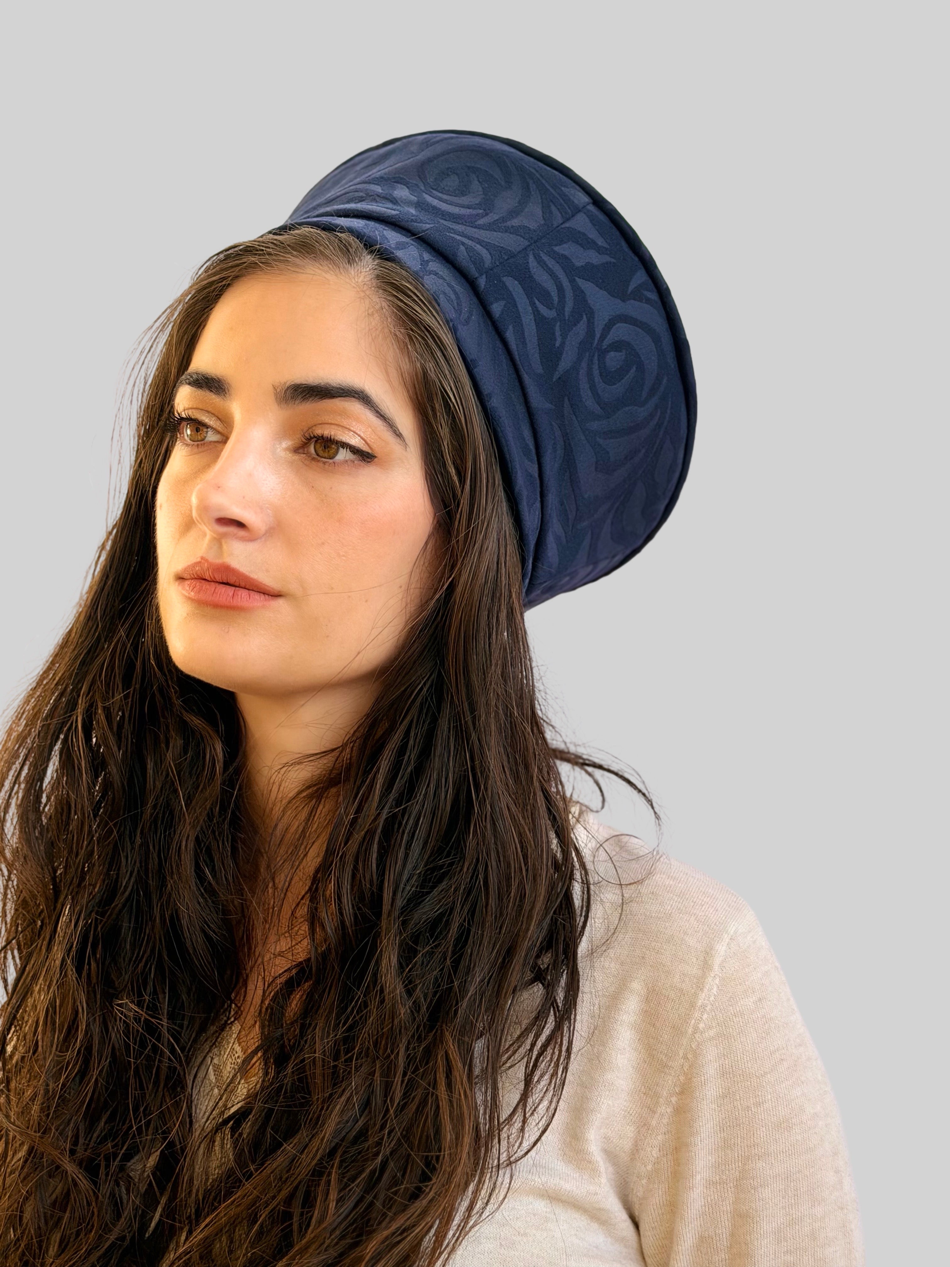 כובע שיק קומפורט פרחים כחול נייבי