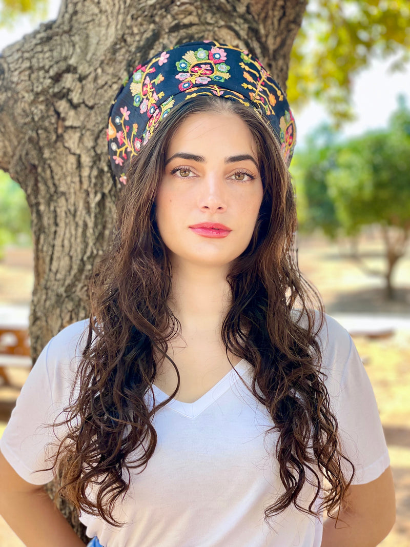 ⁨⁨⁨⁨⁨⁨⁨⁨⁨⁨⁨⁨⁨⁨כובע שיק רקום שחור צבעוני⁩⁩⁩⁩⁩⁩⁩⁩⁩⁩⁩⁩⁩⁩ (7711343313072)