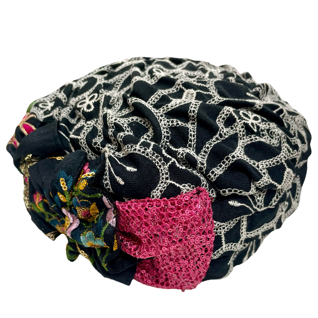 ⁨⁨⁨⁨⁨⁨⁨⁨⁨⁨⁨⁨⁨⁨⁨ברט מכווץ פרחים רקום צבעוני (7903263654064)