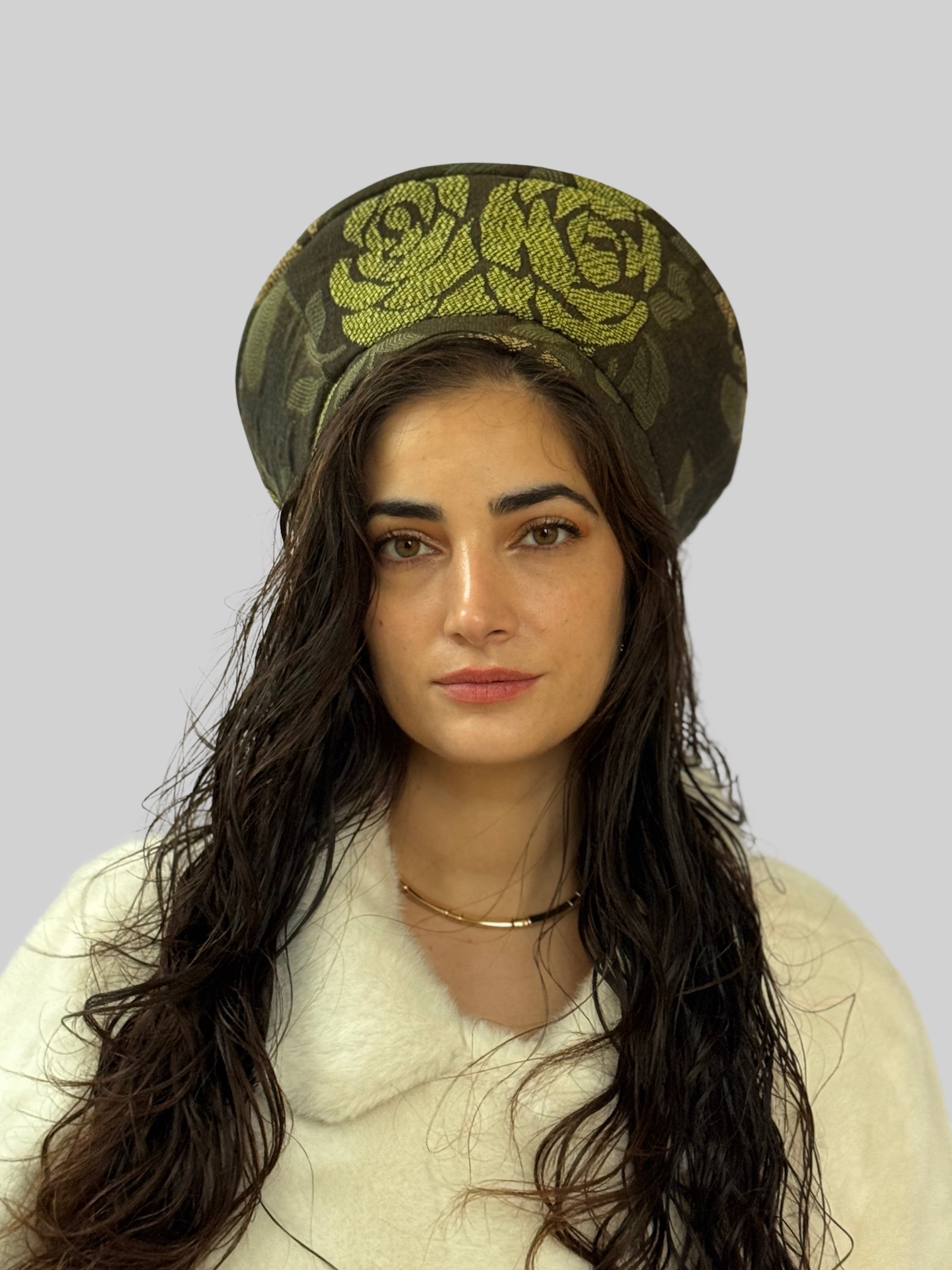 כובע שיק פרחוני ירוק