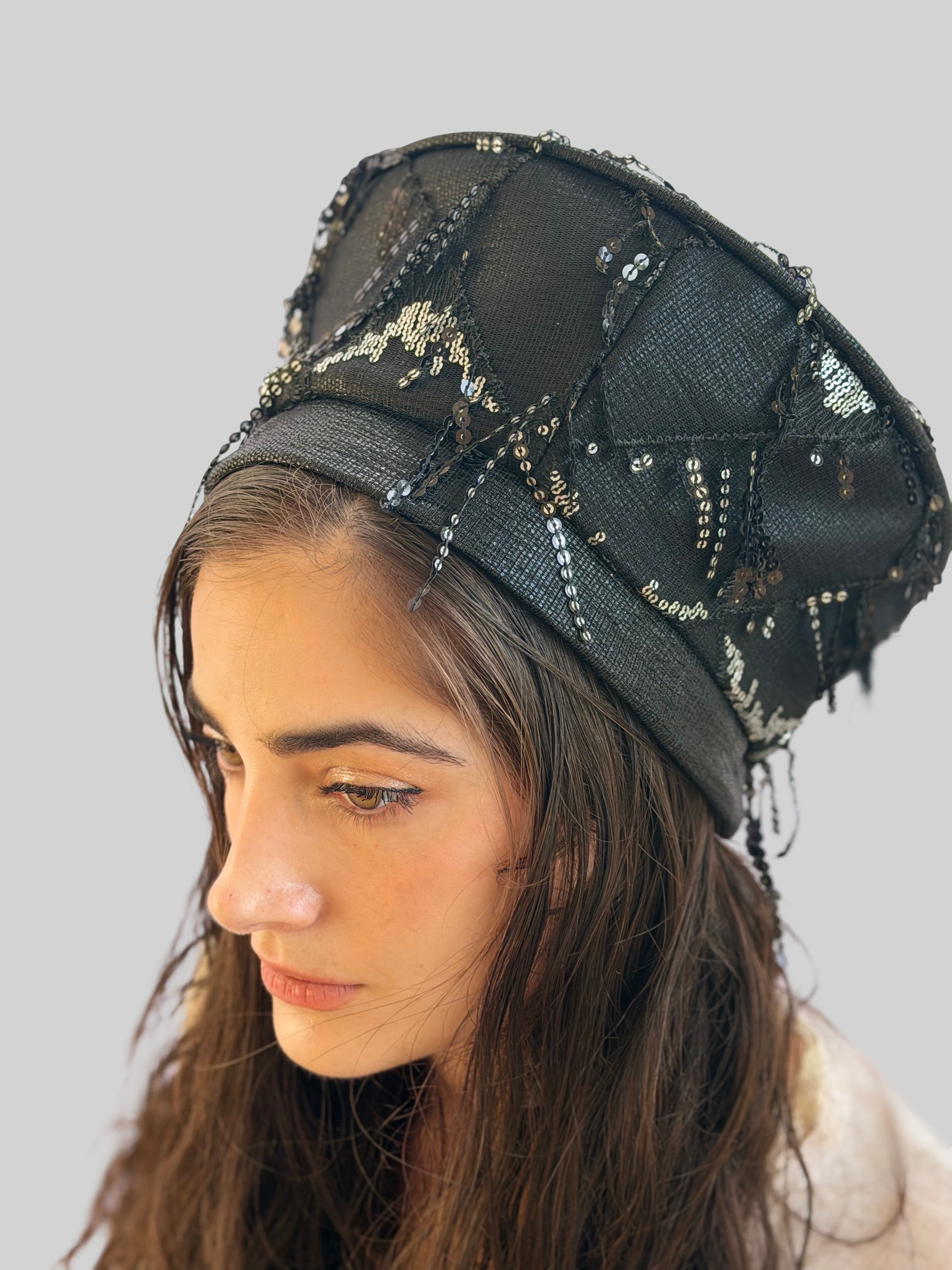 כובע שיק קומפורט פרנזים שחור כסוף