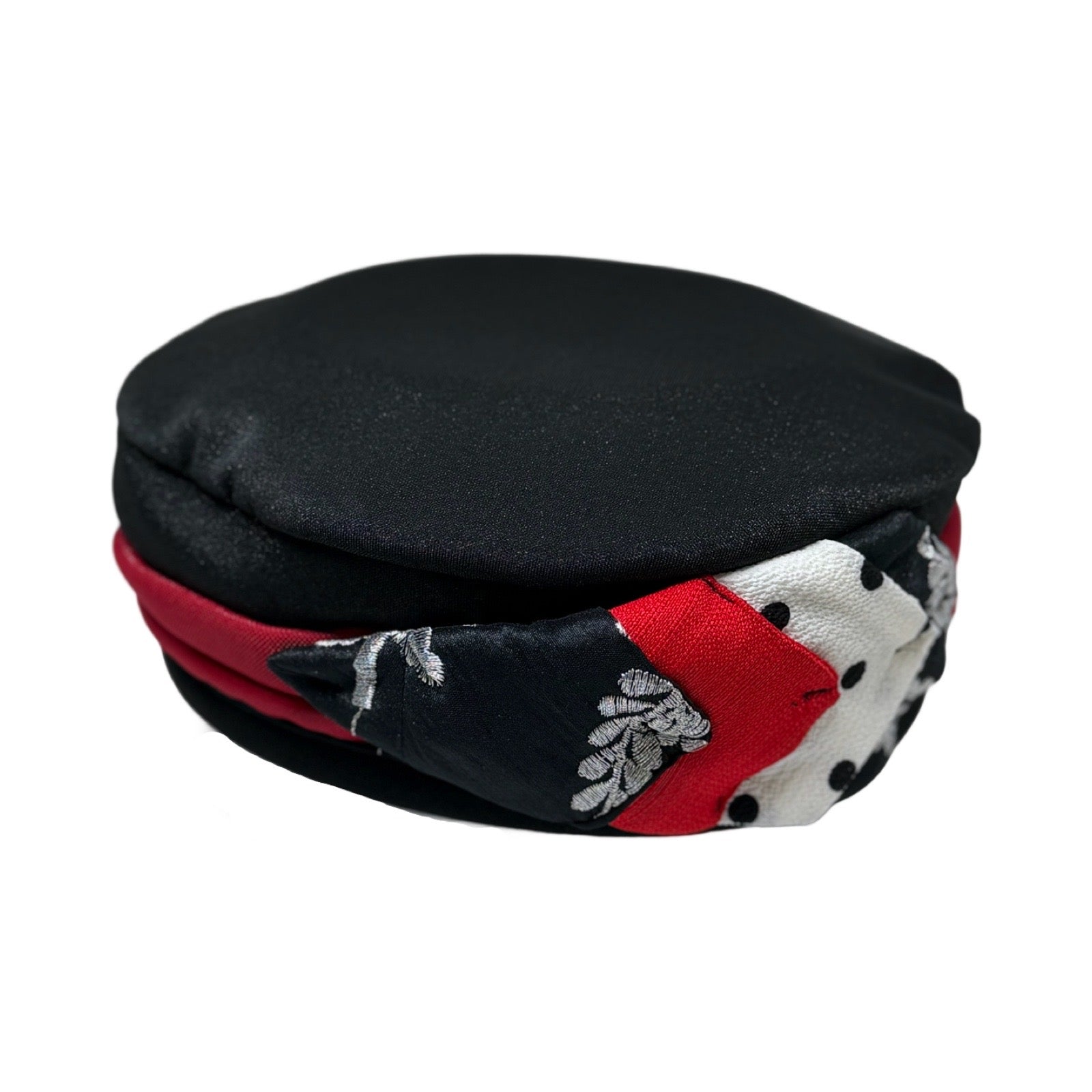 ברט קלאסי נוצה שחור אדום