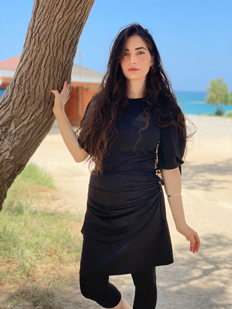 ⁨⁨⁨⁨⁨⁨⁨⁨⁨⁨⁨⁨⁨סט בגד ים לגונה חולצה+חצאית טייץ שחור ⁩⁩⁩⁩⁩⁩⁩⁩⁩⁩⁩⁩⁩ (7338797334704)