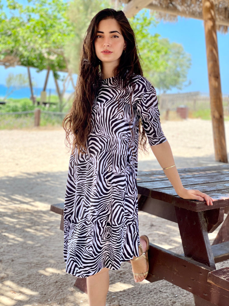 ⁨⁨⁨⁨⁨סט בגד ים ריף שמלה+טייץ זברה⁩⁩⁩⁩⁩ (7338820829360)