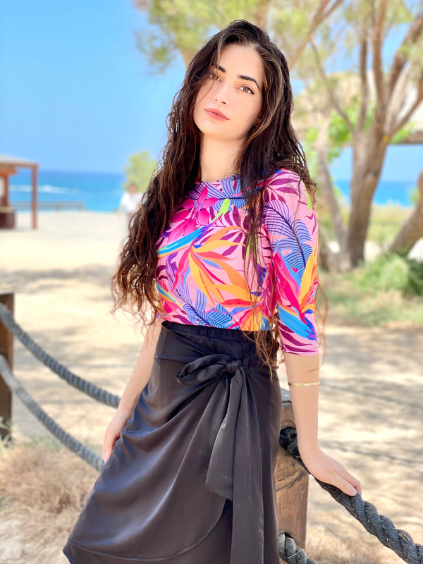 ⁨⁨⁨⁨⁨⁨⁨⁨⁨⁨⁨⁨סט בגד ים צדפות חולצה+חצאית טייץ פרחוני שחור ⁩⁩⁩⁩⁩⁩⁩⁩⁩⁩⁩⁩ (7338565370032)