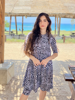 ⁨⁨⁨⁨⁨סט בגד ים ריף שמלה+טייץ זברה⁩⁩⁩⁩⁩ (7338820829360)